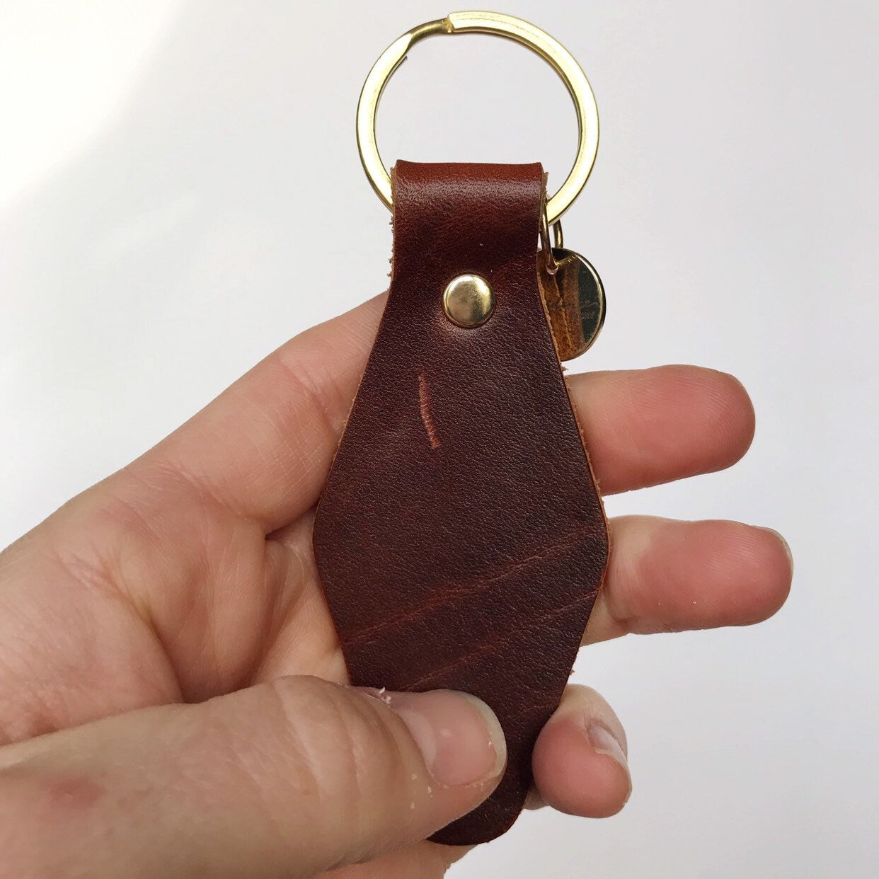 Cherry Brown Pull Up Leather Retro Motel Keychain